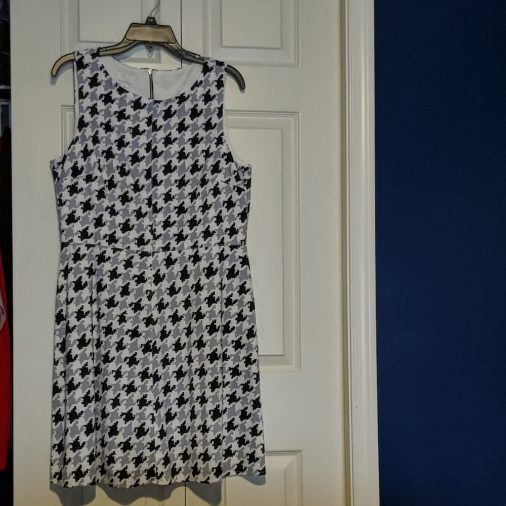 Houndstooth pattern dress